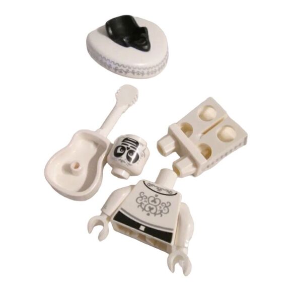 Lego ERNESTO DE LA CRUZ  Disney 100th Anniversary Minifigure - - Picture 6 of 12